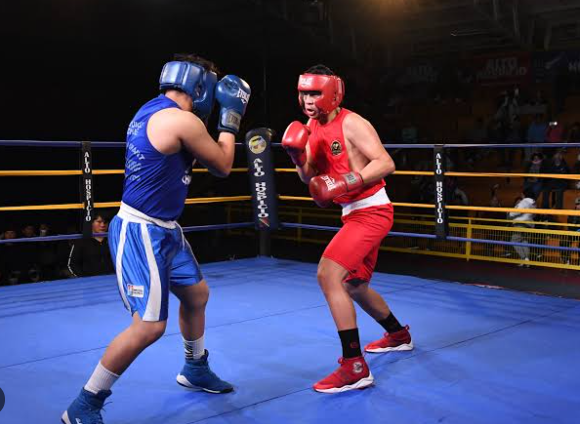 Combate de boxeo amateur entre delegación peruana y local en Alto Hospicio